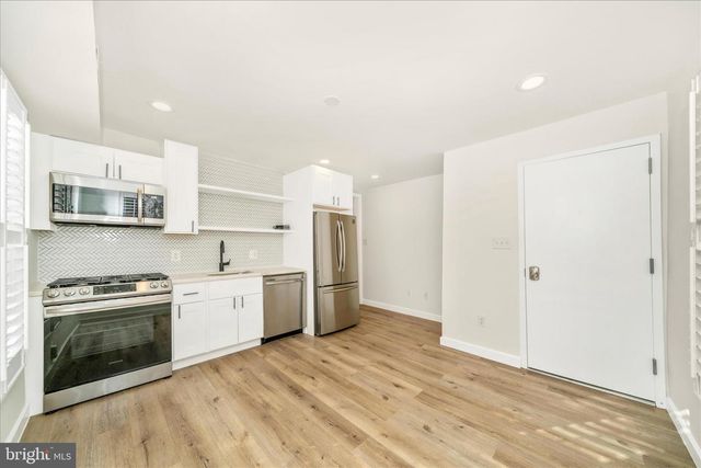 300 49TH ST NE, Washington, DC 20019