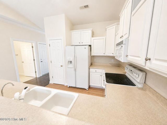 5006 Carleton Drive Unit 148, Wilmington, NC 28403