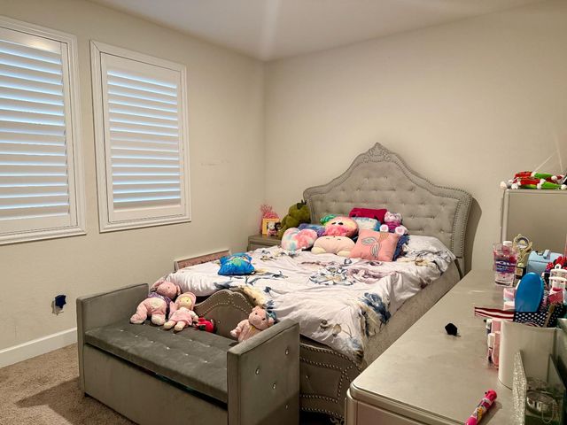 2038 W Gunner Pl, Manteca, CA 95337