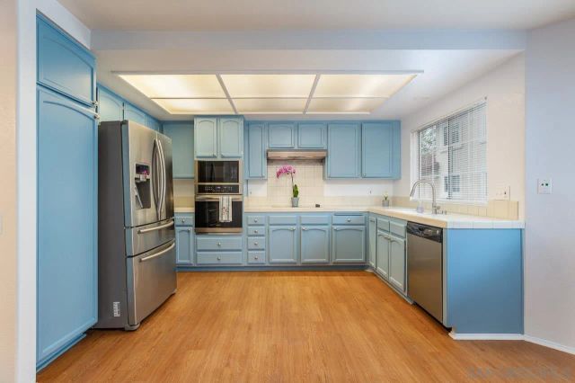 4090 Porte De Palmas 4, San Diego, CA 92122