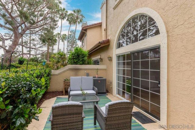 4090 Porte De Palmas 4, San Diego, CA 92122