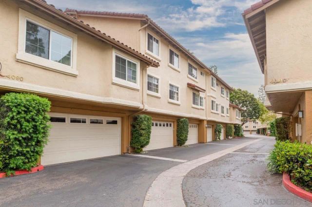 4090 Porte De Palmas 4, San Diego, CA 92122