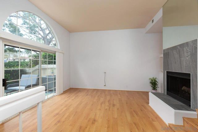 4090 Porte De Palmas 4, San Diego, CA 92122