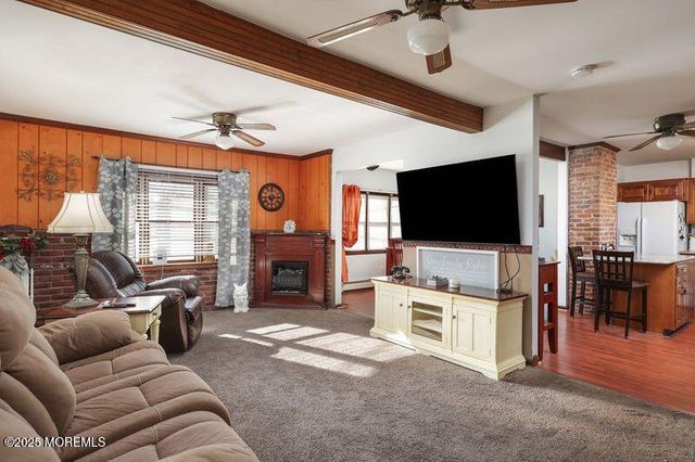 49 Appleton Avenue, Leonardo, NJ 07737