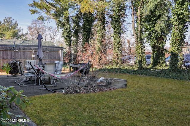 49 Appleton Avenue, Leonardo, NJ 07737