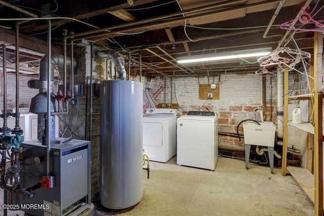 49 Appleton Avenue, Leonardo, NJ 07737