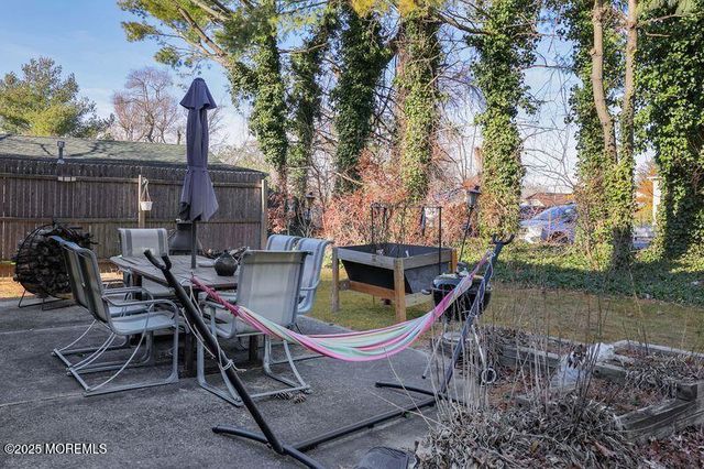 49 Appleton Avenue, Leonardo, NJ 07737