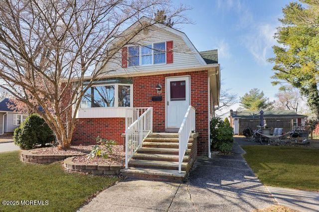 49 Appleton Avenue, Leonardo, NJ 07737