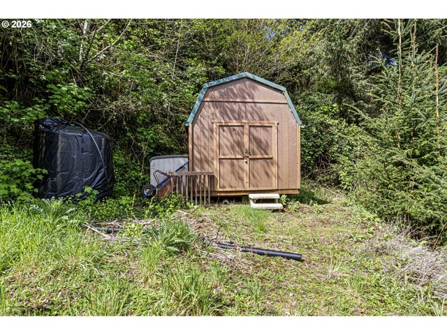 COLLINS Rd, Westlake, OR 97493