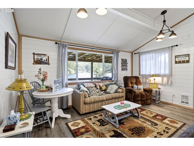 COLLINS Rd, Westlake, OR 97493