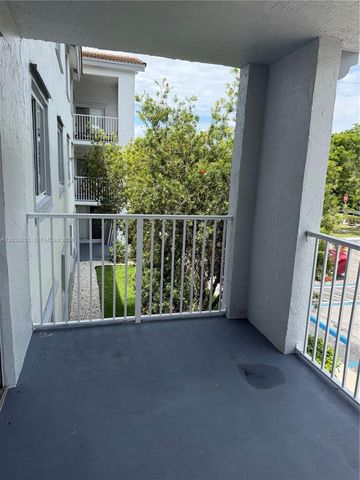 2620 S University Dr 209, Davie, FL 33328
