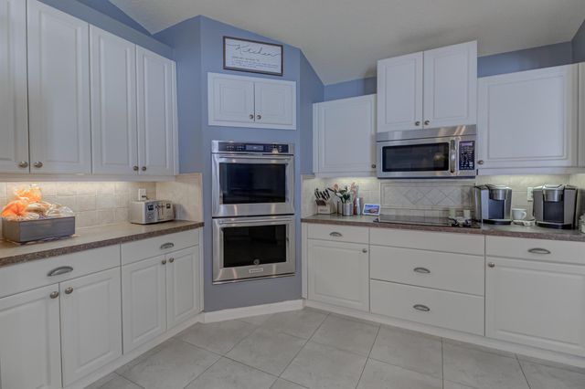 942 SW Consolata Avenue, Port St Lucie, FL 34953