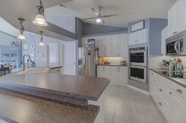 942 SW Consolata Avenue, Port St Lucie, FL 34953