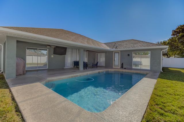 942 SW Consolata Avenue, Port St Lucie, FL 34953