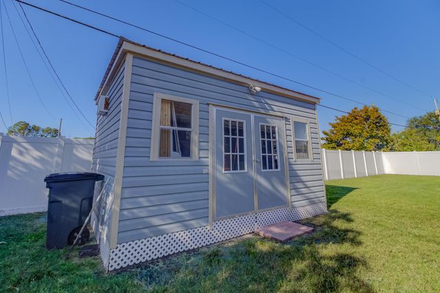 942 SW Consolata Avenue, Port St Lucie, FL 34953
