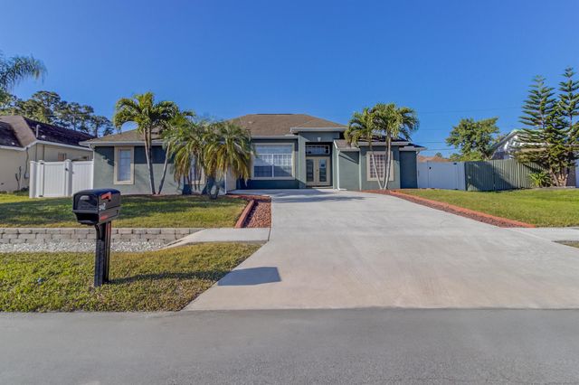 942 SW Consolata Avenue, Port St Lucie, FL 34953