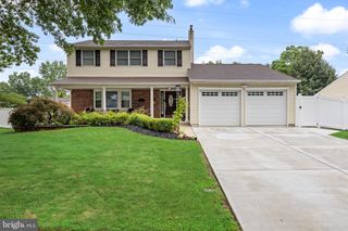 203 PATRICIA AVE, Delran, NJ 08075