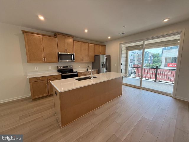 2522 NEABSCO COMMON PL, Woodbridge, VA 22191