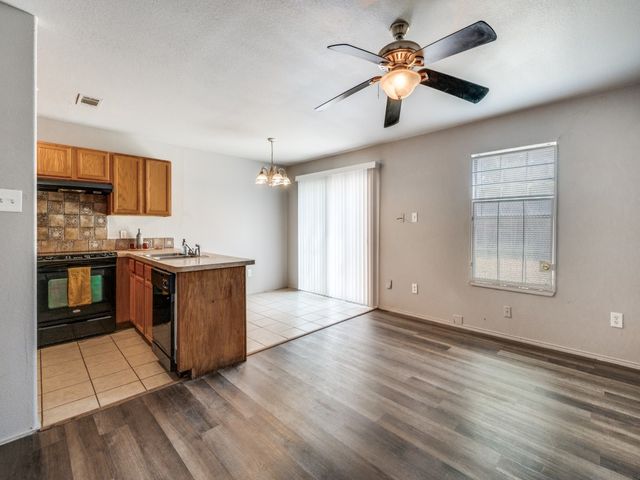 2325 Donalee Street 2325, Fort Worth, TX 76105