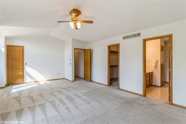 1017 58th Street, West Des Moines, IA 50266