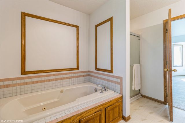 1017 58th Street, West Des Moines, IA 50266