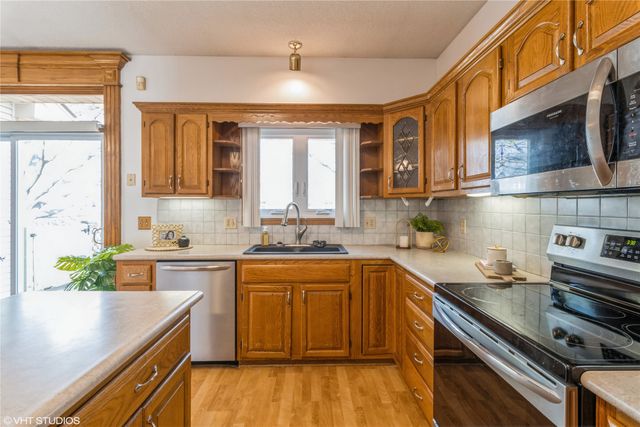 1017 58th Street, West Des Moines, IA 50266
