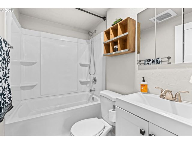 1865 SCOTT Rd, Springfield, OR 97477