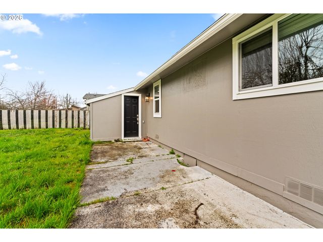 1865 SCOTT Rd, Springfield, OR 97477