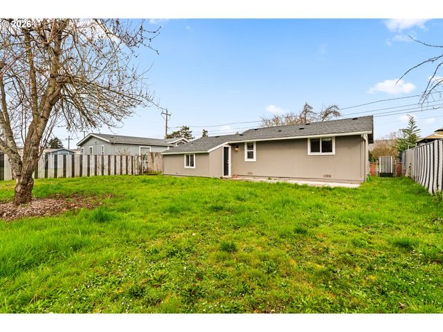 1865 SCOTT Rd, Springfield, OR 97477