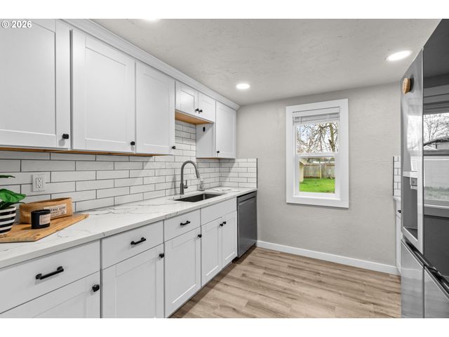 1865 SCOTT Rd, Springfield, OR 97477