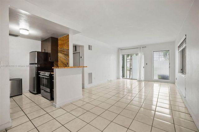 641 Espanola Way 3, Miami Beach, FL 33139