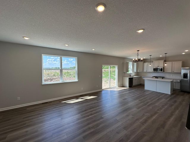 1833 Charleston Lane, Waconia, MN 55387