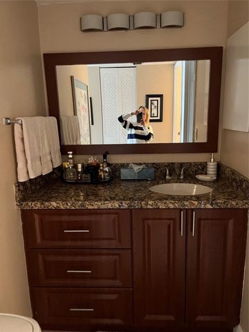 20500 W Country Club Drive 416, Aventura, FL 33180