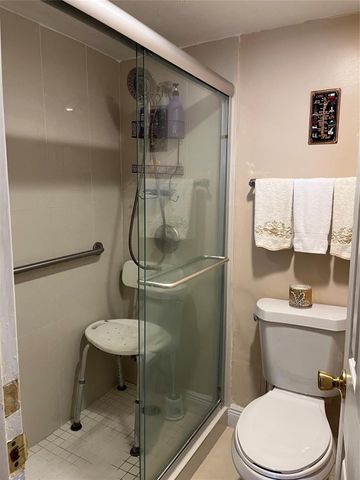 20500 W Country Club Drive 416, Aventura, FL 33180