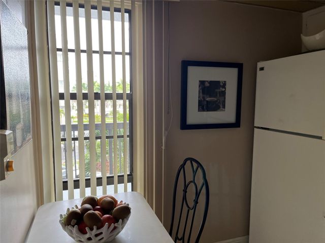 20500 W Country Club Drive 416, Aventura, FL 33180