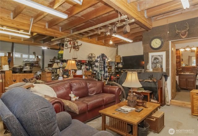 3910 E Harstine Island Road S, Shelton, WA 98584