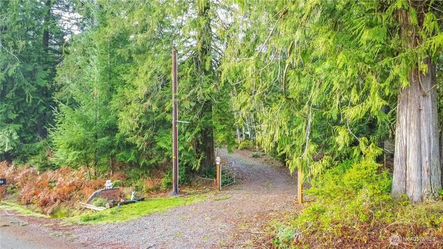 3910 E Harstine Island Road S, Shelton, WA 98584