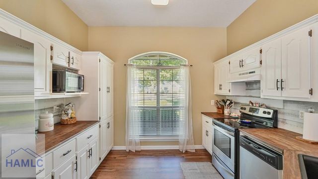 62 Jekyll Island Road, Jesup, GA 31545