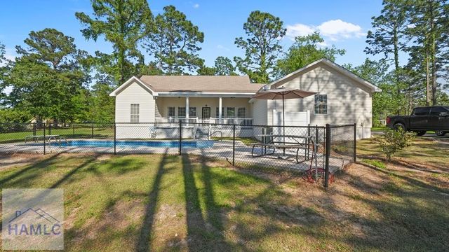 62 Jekyll Island Road, Jesup, GA 31545
