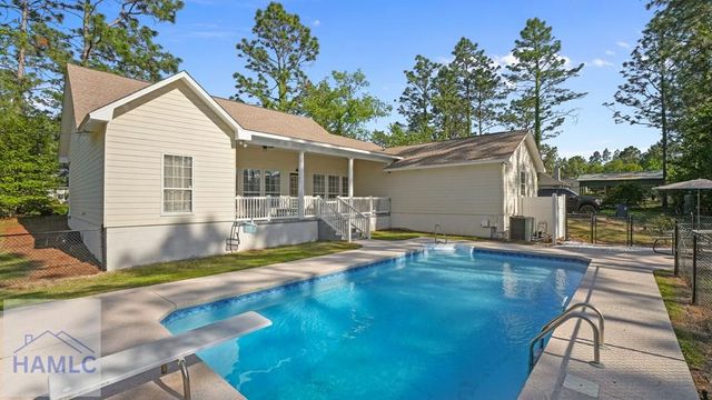 62 Jekyll Island Road, Jesup, GA 31545