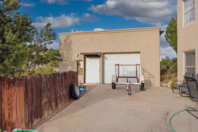 205 Camino De Las Huertas, Placitas, NM 87043