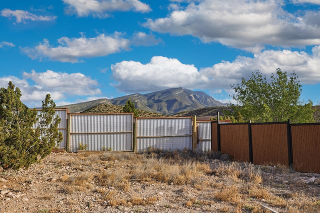 205 Camino De Las Huertas, Placitas, NM 87043