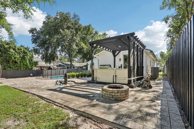 1536 MAYFAIR Road, Jacksonville, FL 32207