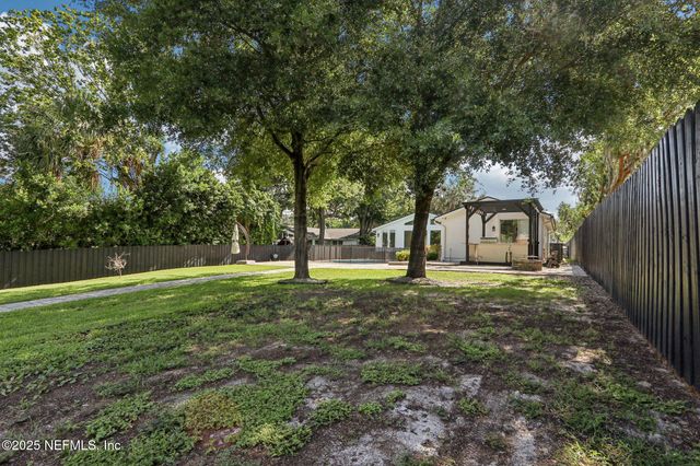 1536 MAYFAIR Road, Jacksonville, FL 32207