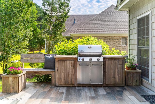 1313 Addison Court, Winterville, NC 28590