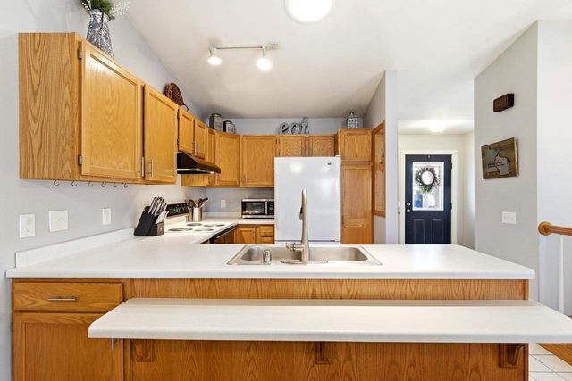 735 Athletic Way, Sun Prairie, WI 53590