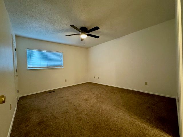 885 S Green Point Trace, Fayetteville, AR 72704