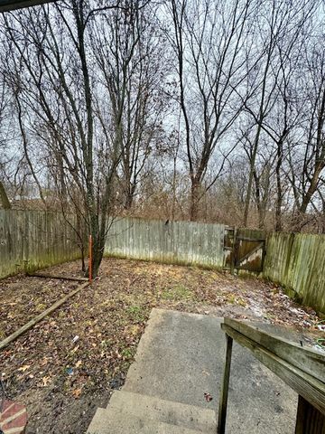 885 S Green Point Trace, Fayetteville, AR 72704