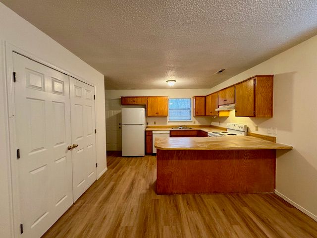 885 S Green Point Trace, Fayetteville, AR 72704