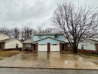 885 S Green Point Trace, Fayetteville, AR 72704
